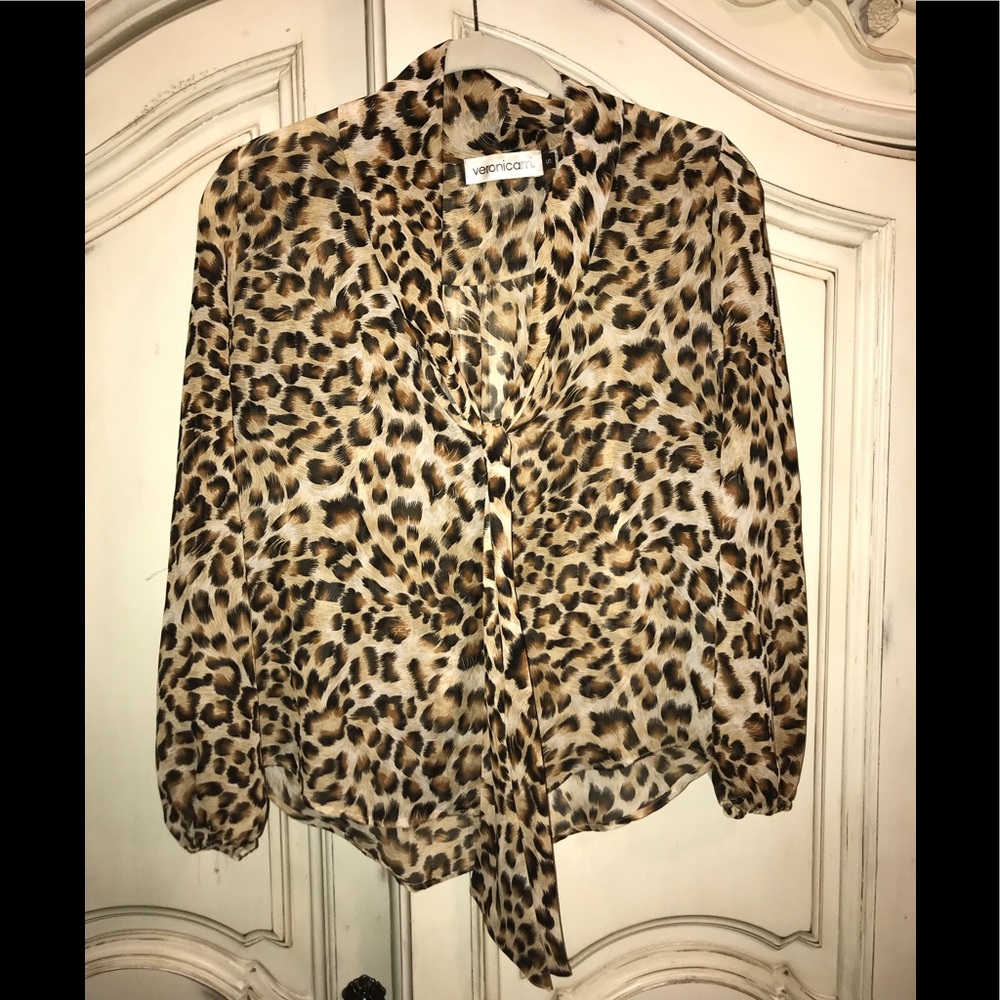 Veronica M - leopard print blouse size small